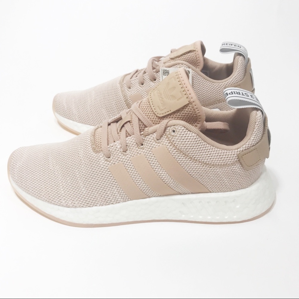 NWT Adidas Women’s NMD R2 - Picture 7 of 8